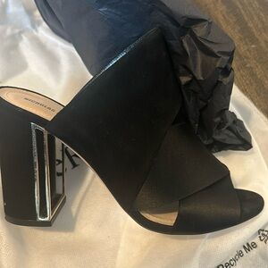 Nicholas Kirkwood mules black gold